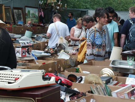 שוקי פשפשים, Mauerpark Flea Market (צילום: עופרי פז)