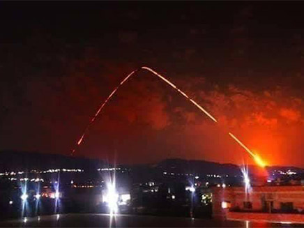 יירוט טילים ששוגרו לעבר טרטוס שבסוריה (צילום: חדשות)