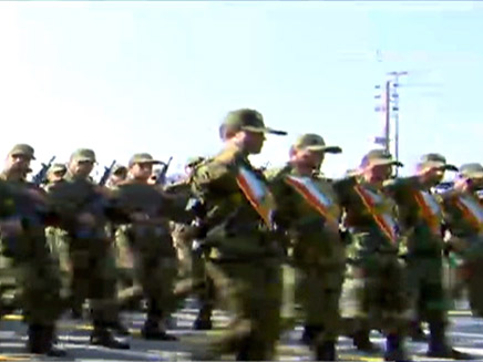 מצעד צבאי באירן (צילום: Press tv, חדשות)