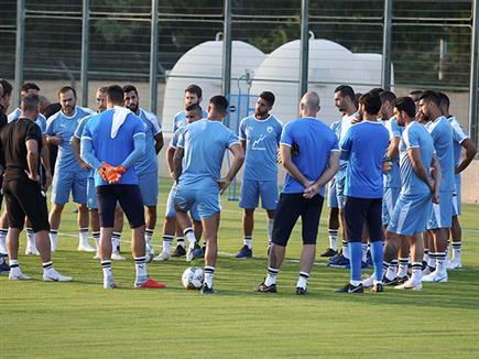 "יש אלטרנטיבות לזהבי" (אלן שיבר) "יש אלטרנטיבות לזהבי" (אלן שיבר)