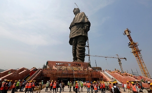 הפסל הגבוהה בעולם (צילום: AP, חדשות)