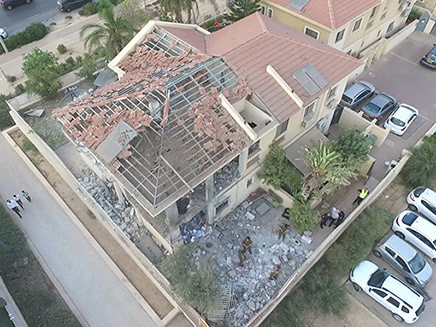 הבית שנפגע מגראד בבאר שבע (צילום: החדשות)