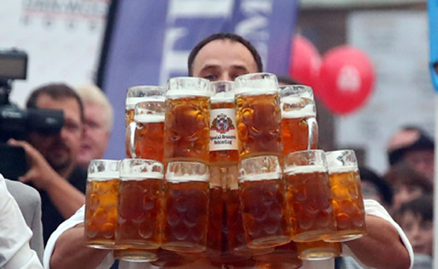 הבירה עלולה להיעלם מהעולם? צפו (צילום: רויטרס, חדשות)