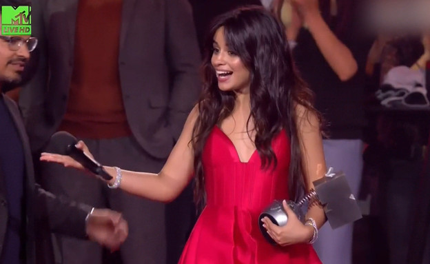 קמילה קביו קטפה 4 פרסים בטקס פרסי ה-MTV