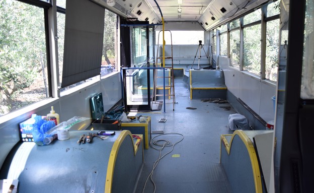 פרויקט אוטובוס - 1 (צילום: פאולה פאליי)
