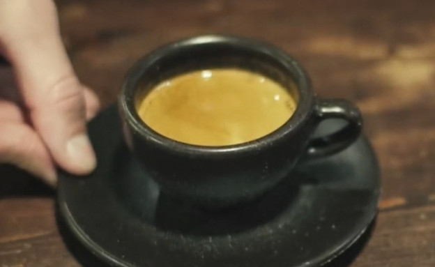 מה עושים עם שאריות הקפה? כוסות חדשות   (צילום: מתוך "נקסט", קשת12)
