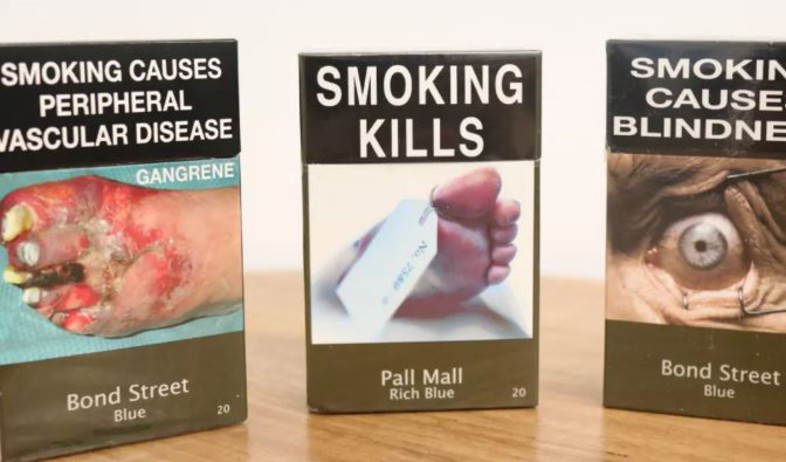 חפיסות סיגריות באוסטרליה עם "הצבע המכוער בעולם" (צילום: Cancer Council Victoria)