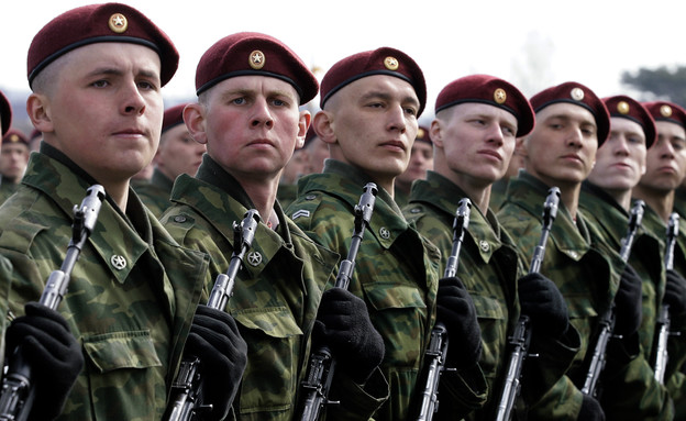 חיילים בצבא רוסיה (צילום: Dmitry Korotayev, GettyImages IL)