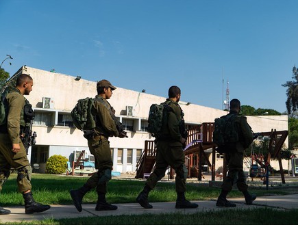 הלוחמים שמגנים על העוטף (צילום: דובר צה''ל, באדיבות גרעיני החיילים)