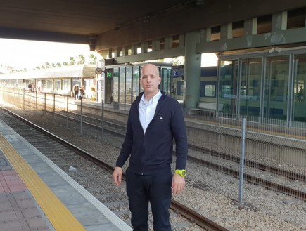 ארז קדוש, מנהל תחנות חוף ברכבת ישראל (צילום: רכבת ישראל)