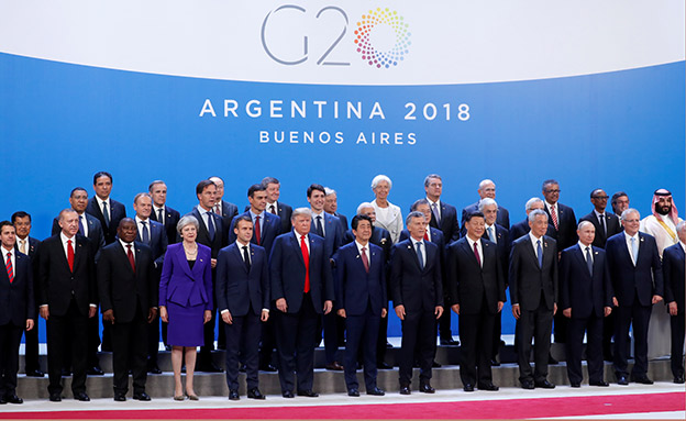 מנהיגי המדינות המתועשות בצילום משותף (צילום: רויטרס, חדשות)