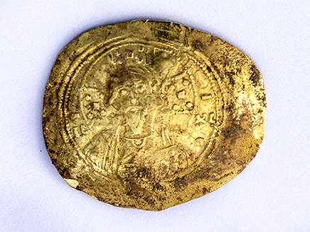 שילוב מטבעות יחידאי (צילום: יניב ברמן, באדיבות החברה לפיתוח קיסריה, חדשות)