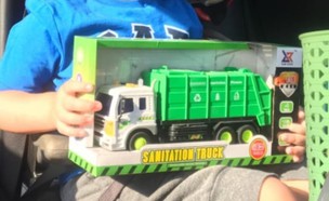 משאית צעצוע - שרון שלמה (צילום: שרון שלמה)