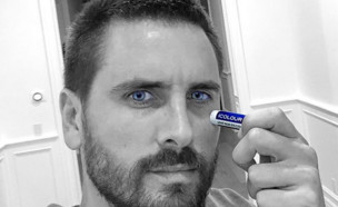 סקוט דיסיק מפרסם תכשיר לשינוי צבע עיניים (צילום:  adomeitfilm, instagram)