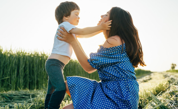 אם ובנה (צילום: Hryshchyshen Serhii, Shutterstock)