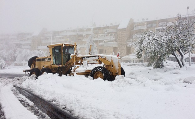 שלג בשכונת גילה בירושלים (צילום: ינון בן שושן, NEXTER)