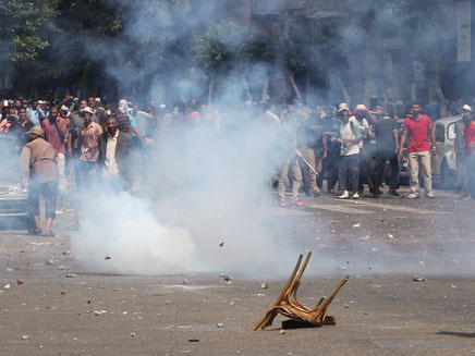 הפגנות אלימות במצרים, ארכיון (צילום: AP, חדשות)