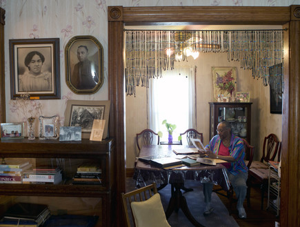 ג'ודית בראיינט, צאצאית של הארייט טאבמן, בבית טאבמן באובורן (צילום: AP Mike Groll)