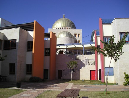בית הספר עתיד אלאהליה באום אל פאחם (צילום: אתר בית הספר)