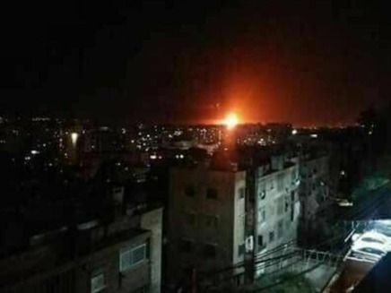 תקיפה בסוריה שיוחסה לישראל (צילום: טוויטר, חדשות)