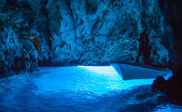 The Blue Cave, Croatia (צילום: Booking.com)