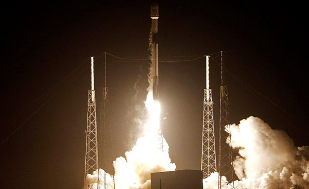 שיגור החללית הישראלית "בראשית" (צילום: רויטרס, חדשות)