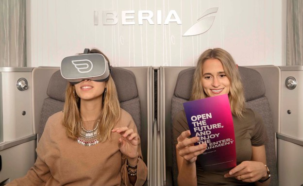 מציאות מדומה (צילום: Iberia INFLIGHT VR)