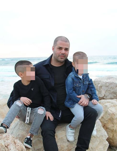 ירון כהן וצמד הבנים שלו ושל מנואל קלס (צילום: מתוך עמוד האינסטגרם של מנואל קלס)