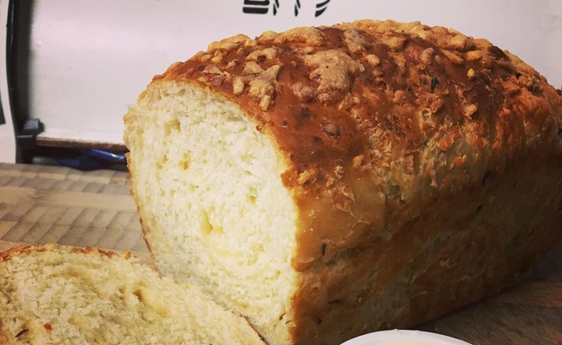 לחם גבינה לחם גבינה