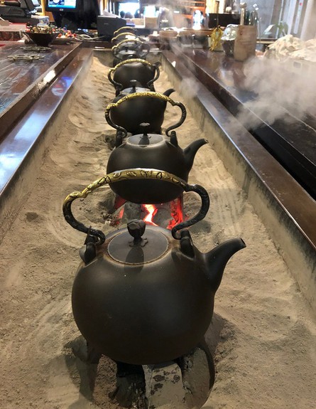 קנקני תה  (צילום: ריטה גולדשטיין, mako אוכל)