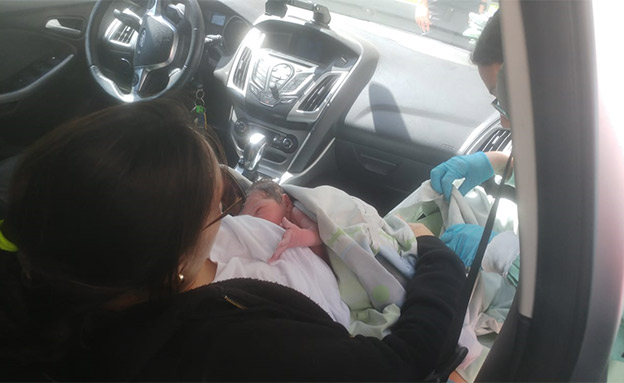 יולדת ברכב (צילום: באדיבות המשפחה, חדשות)