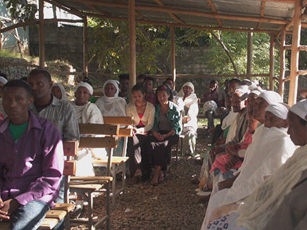 המשפחות הממתינות בגונדר, אתיופיה (צילום: החדשות‎)