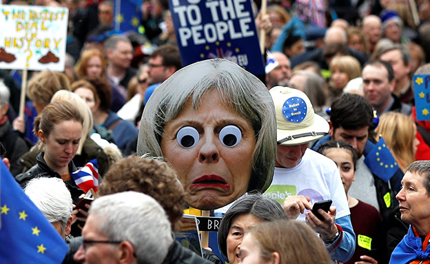 הפגנה המונית בלונדון נגד הברקזיט‎ (צילום: רויטרס, חדשות)