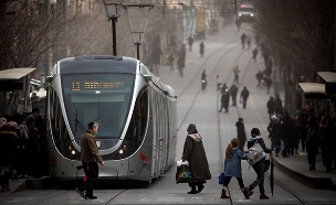 למרות הפוגה בגשם: עדיין קר, ארכיון (צילום: פלאש 90, יונתן סינדל, חדשות)