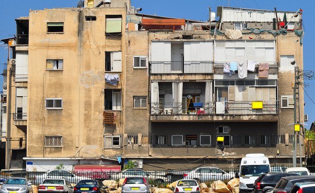 Old living block in poor quarter of Tel Aviv (צילום: By Dafna A.meron)