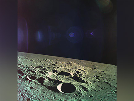בראשית בדרכה אל הירח (צילום: חללית בראשית, חדשות)
