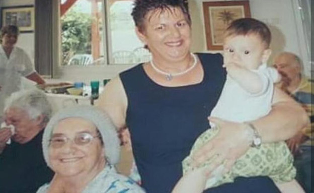 רון וסבתא רבא בלה ז"ל (צילום: באדיבות המשפחה, חדשות)