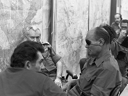 התייעצות ביטחונית בחזית סיני