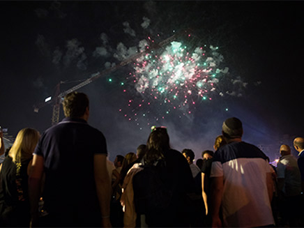 זיקוקים ליום העצמאות, בשנה שעברה (צילום: יונתן זינדל, פלאש 90‎, חדשות)