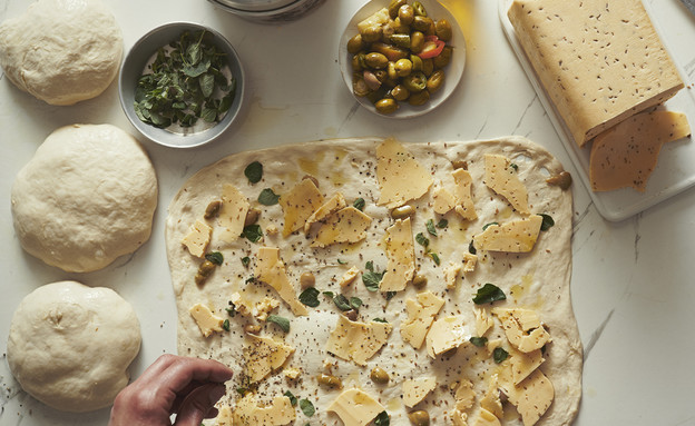 קובנה - מפזרים את העלים