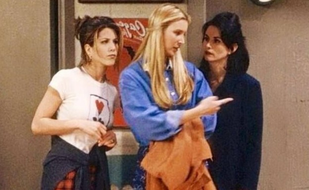 פיבי, מוניקה ורייצ'ל ב"חברים" (צילום: צילום מסך מתוך הסדרה)