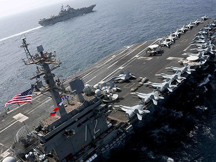 נושאת המטוסים USS Abraham Lincoln (צילום: רויטרס, חדשות)