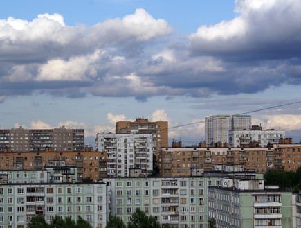 שיכונים במוסקבה (צילום: Valery Shanin, ShutterStock)