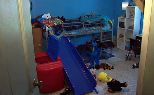 הפורצים ניקו את חדר הילדים (צילום: CBS‎, חדשות)