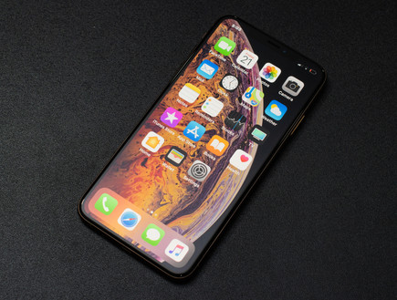 iPhone Xs (צילום: ShutterStock)