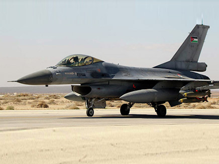 מטוס F-16i שעבר השבחה (צילום: רויטרס, חדשות)