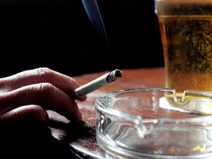 אחוז המעשנים בישראל: 19.8% (צילום: AP, חדשות)