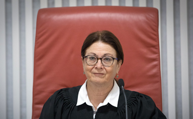 השופטת אסתר חיות הופכת להיות נשיאת העליון (צילום: פלאש 90 \ Yonatan Sindel, חדשות)