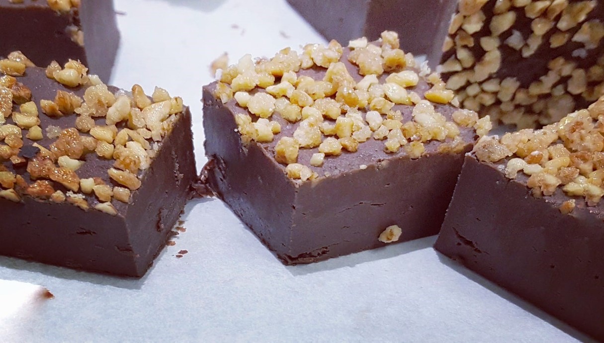 פאדג' שוקולד במיקרו (צילום: רון יוחננוב, mako אוכל)