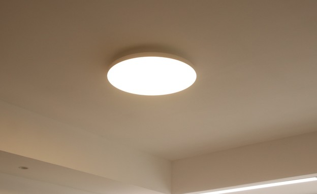 מנורת התקרה של שיאומי (צילום: ינון בן שושן, NEXTER)